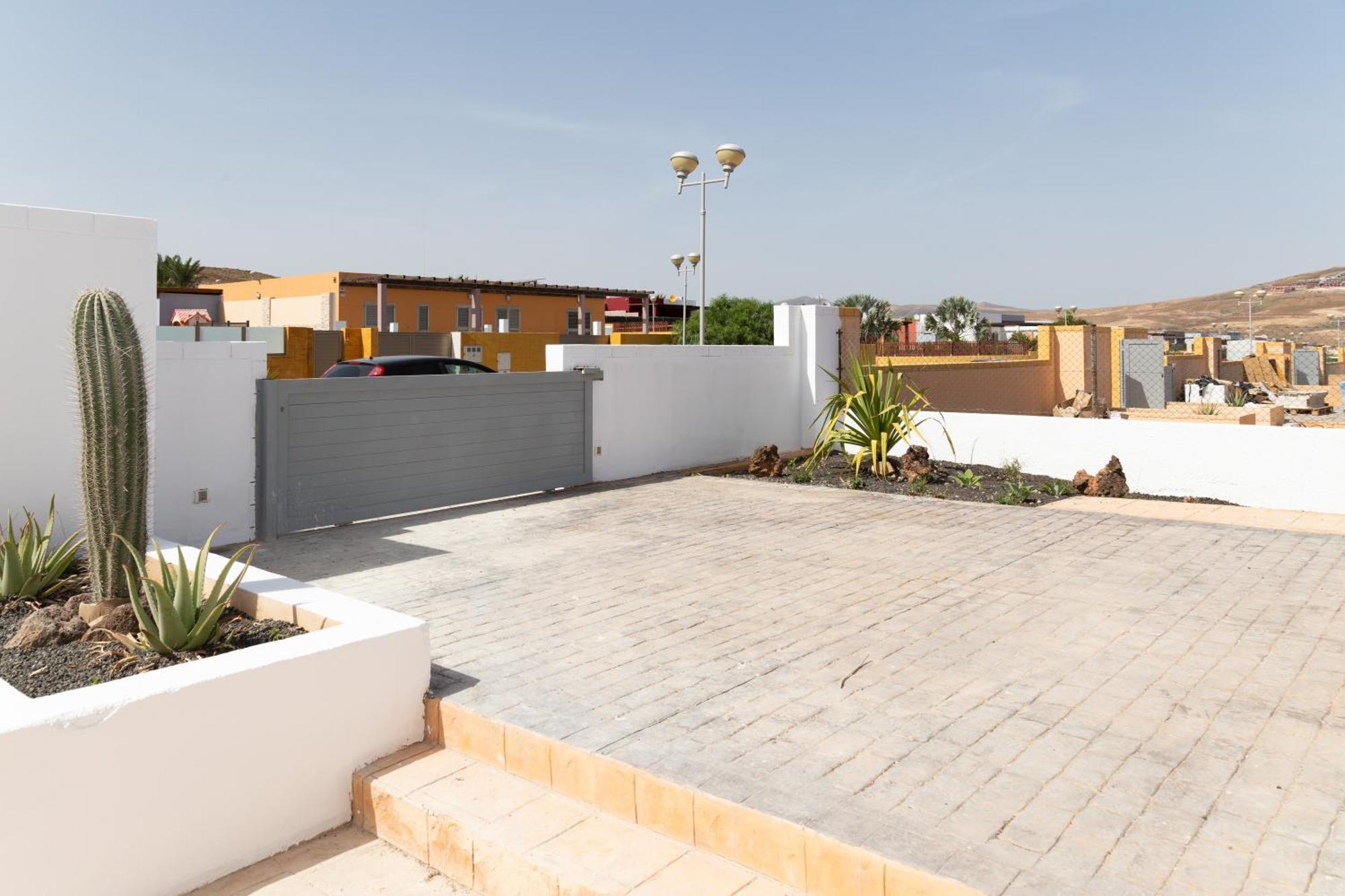 Ereza White Homes